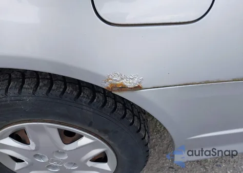 2005 Honda Civic Vp from USA, damaged, VIN 1HGES16335L004607